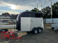 HUMBAUR Xanthos Aero Black Metallic mit Sattelkammer 2400 KG I 100 KM/H I Trittleistengummi I Seitentrittschutz I Sattelhalter ausziehbar